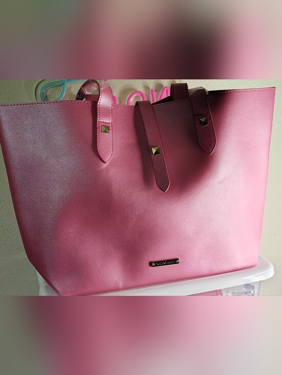 Juicy Couture Handbags - Juicy Couture Pink Metallic Tote